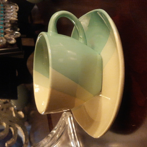 Sky Canyon cup & saucer - Picture 6 of 6
